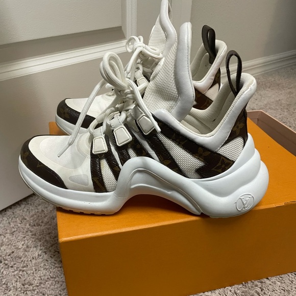 Authentic Louis Vuitton Archlight Sneakers - Picture 8 of 9